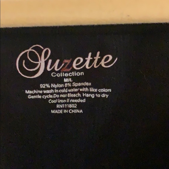 Suzette camisole spandex top size M/L - Picture 3 of 4